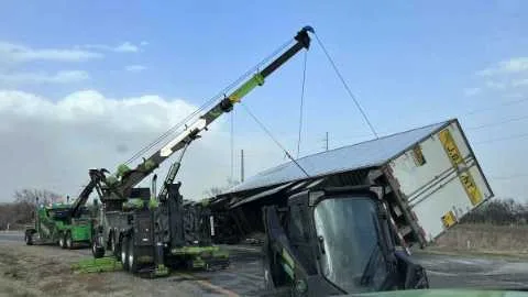 Heavy Duty Recovery Wichita & I-35 KS